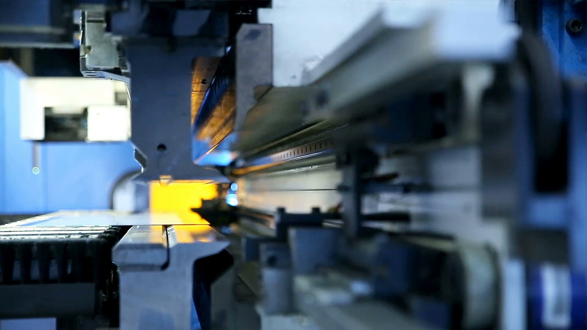 Iron-laser-cuttingphot